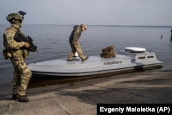 Новый дрон Sea Baby «Авдеевка» на воде во время презентации СБУ в Киевской области, 5 марта 2024 года